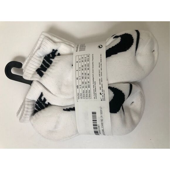 Nike Kids Cushioned Quarter Socks 6-pack size 10C-3Y - Picture 2 of 3